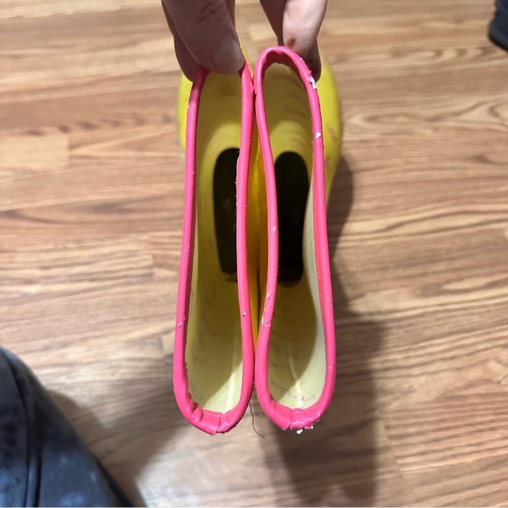 Yellow Rain Boots with Pink Flamingo Print - Picture 5 of 6